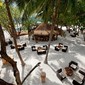 constance moofushi resort maldives totem bar