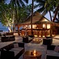 constance moofushi resort maldives totem bar