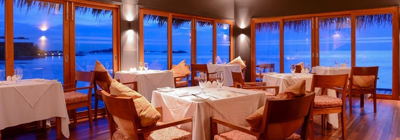 Adaaran Hudhuranfushi maldives main restaurant