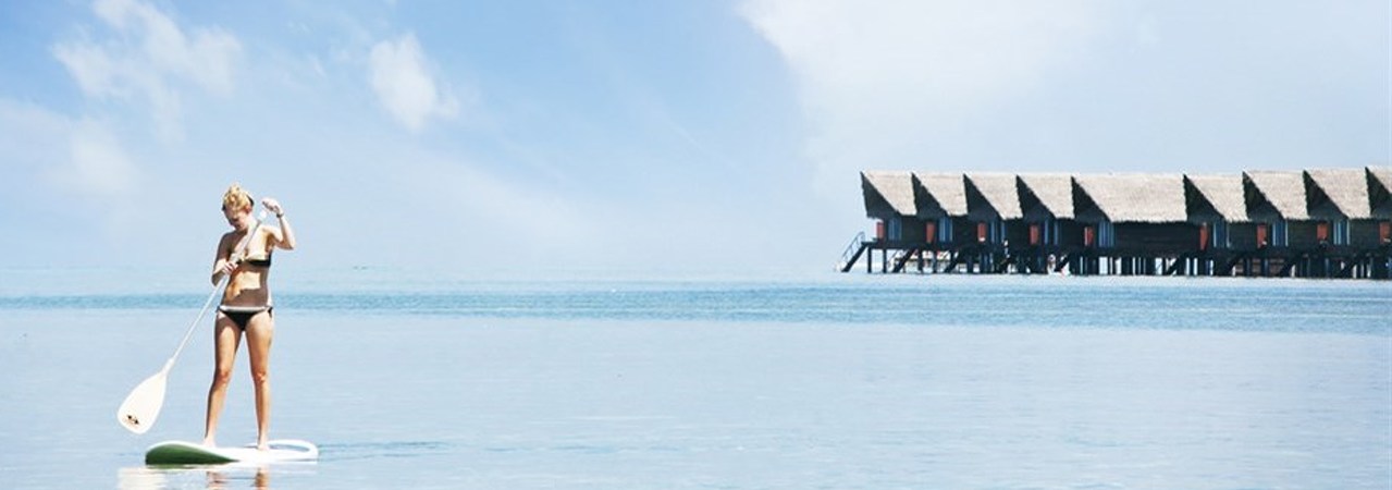 Adaaran Hudhuranfushi maldives paddle boarding
