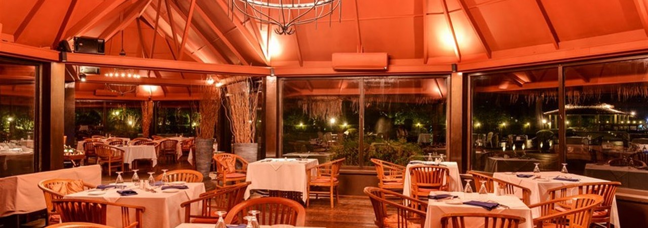 Adaaran Hudhuranfushi maldives restaurant