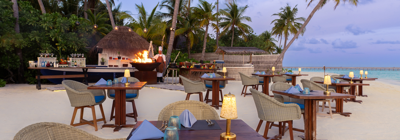 Baglioni Resort Maldives fuego restaurant