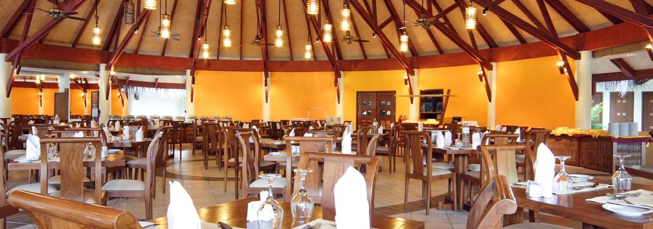 Bandos island resort and spa buffet dining
