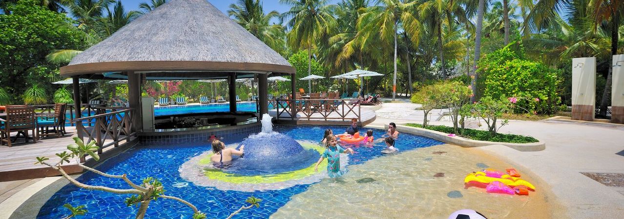 Bandos island resort and spa kids pool