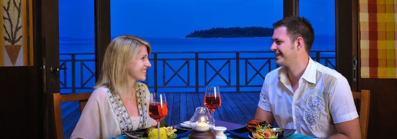 Bandos island resort and spa harbour restaurant 3