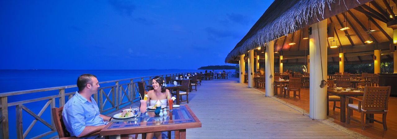 Bandos island resort and spa seabreeze cafe