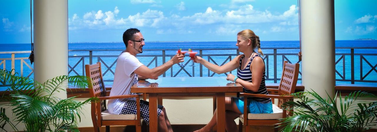 Bandos island resort and spa seabreeze cafe2