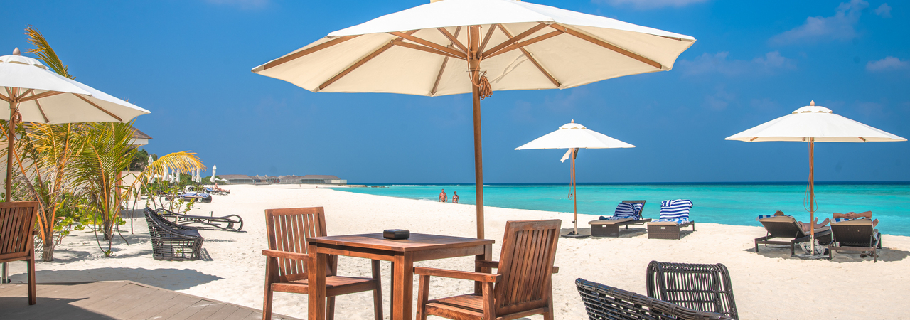 Brennia Kottefaru beach bar 1