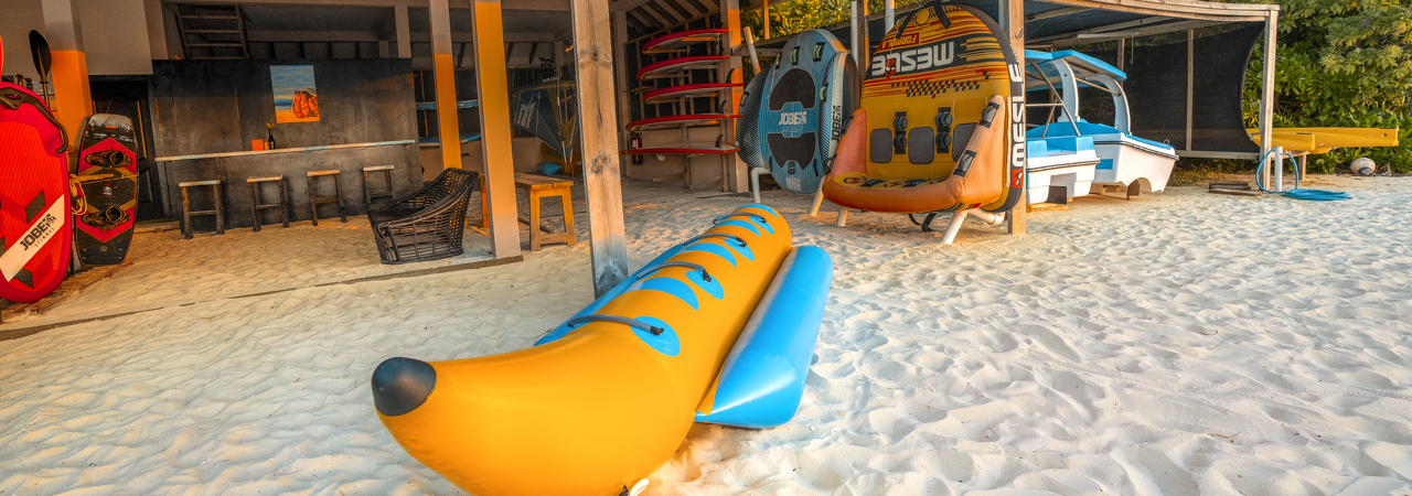 Brennia Kottefaru water sports