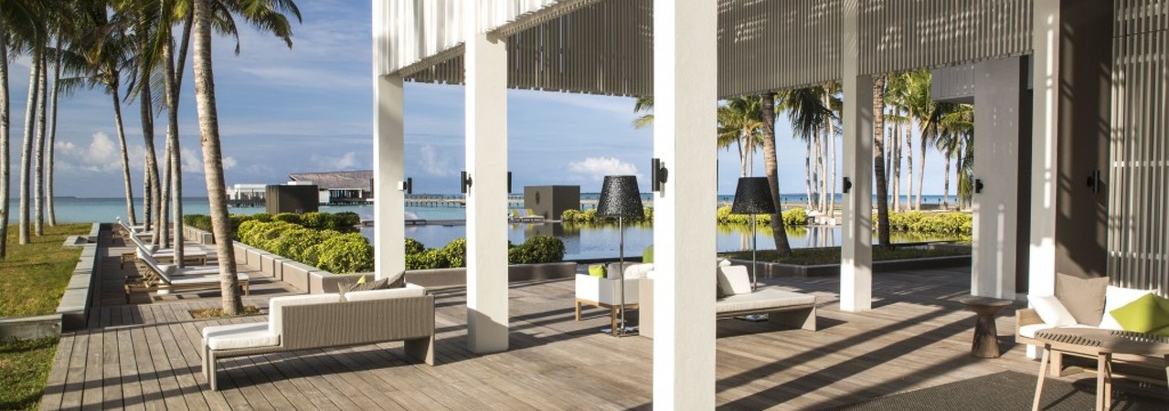 The White Bar Outside