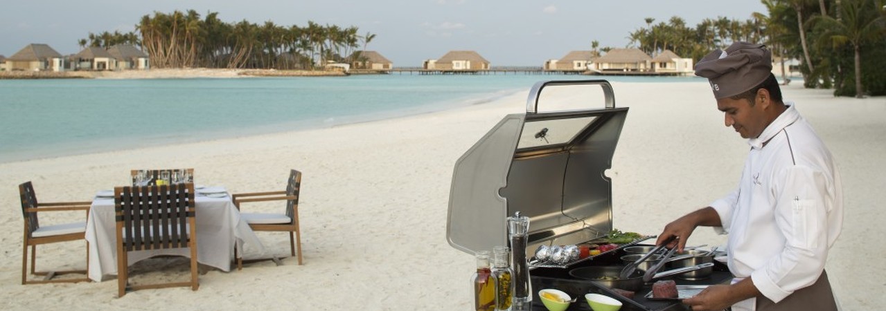 Carte Blanche Barbecue on the Beach