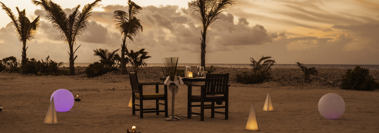 Cinnamon Dhonveli sunset dining