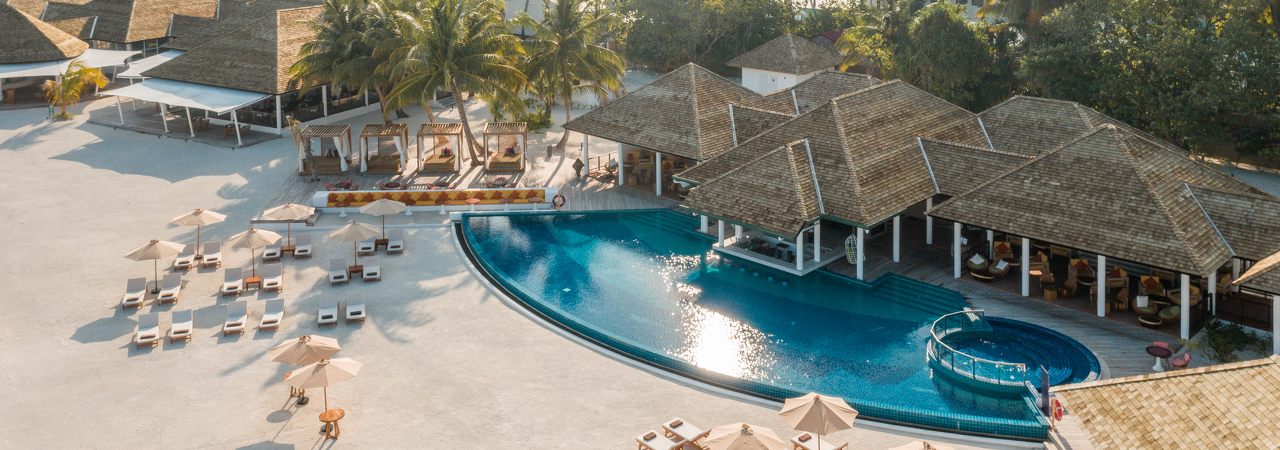 Cinnamon Hakuraa Huraa pool