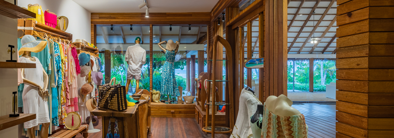 Cinnamon Velifushi souvenir shop