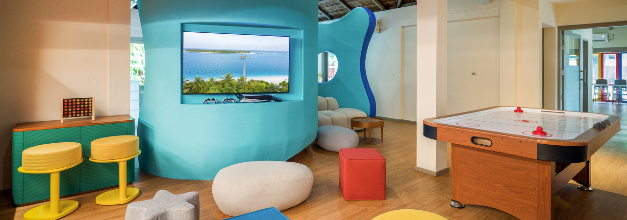 Furavaaru teen club