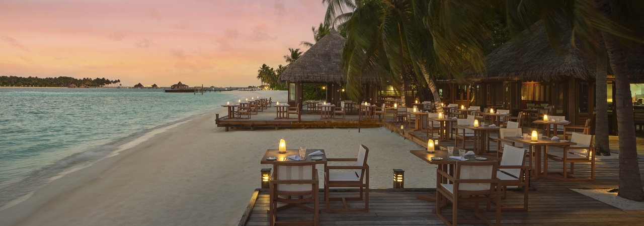Vilu restaurant at sunset