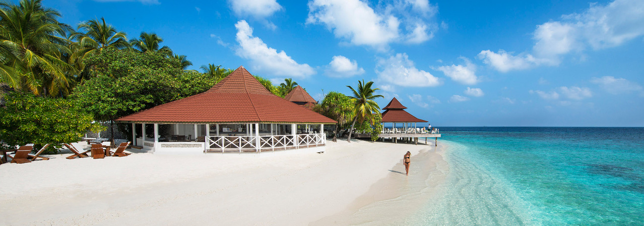 Diamonds Thudufushi Maakana Main Bar