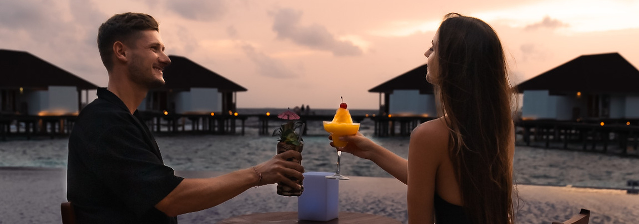 Cinnamon Ellaidhoo sunset cocktails