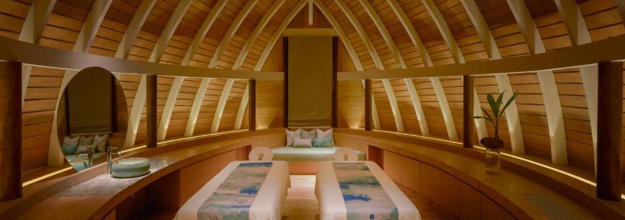 Emerald Faarufushi Resort & Spa