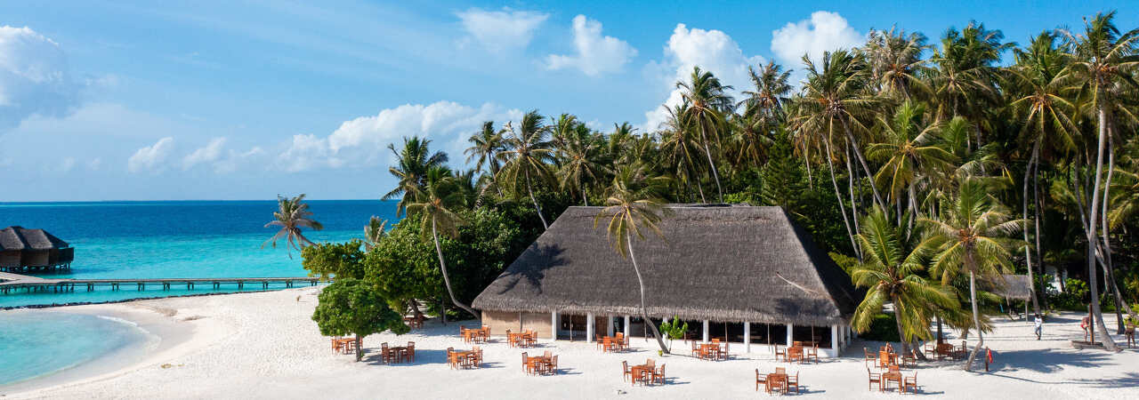 fihalhohi resort maldives bargain cheap holiday Lagoon Bar
