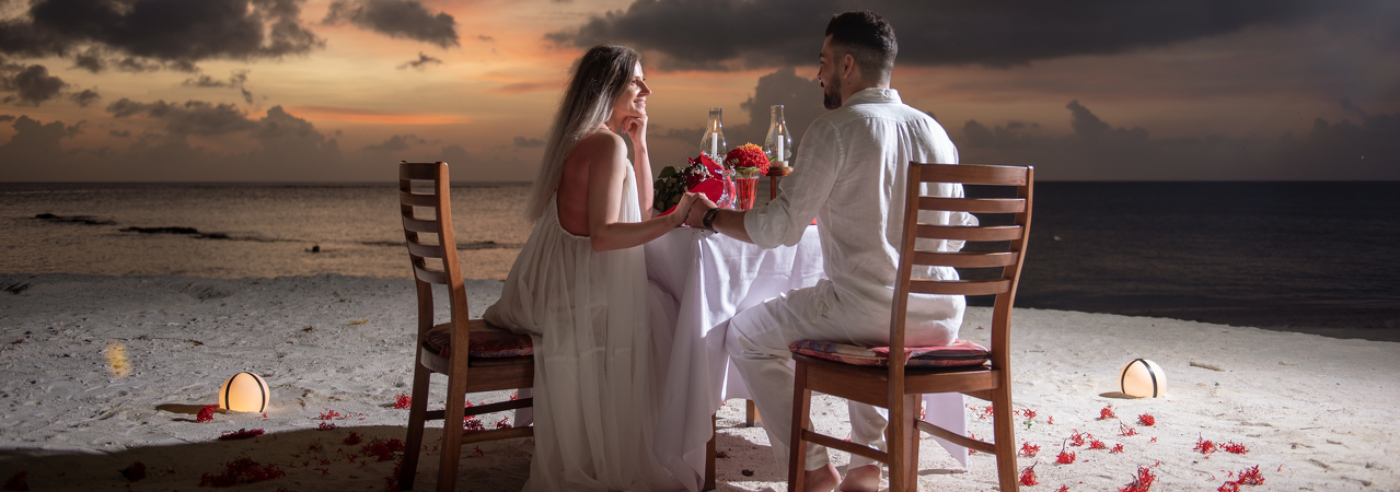fihalhohi resort maldives bargain cheap holiday private dinner