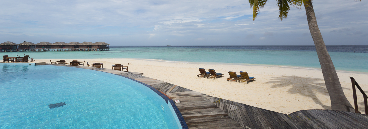 Filitheyo Island Resort Maldives pool