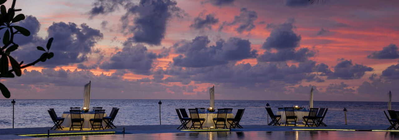 Four Seasons Kudaa Huraa sunset