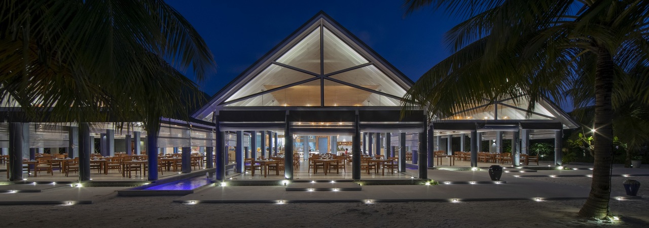 Furaveri Island Resort & Spa