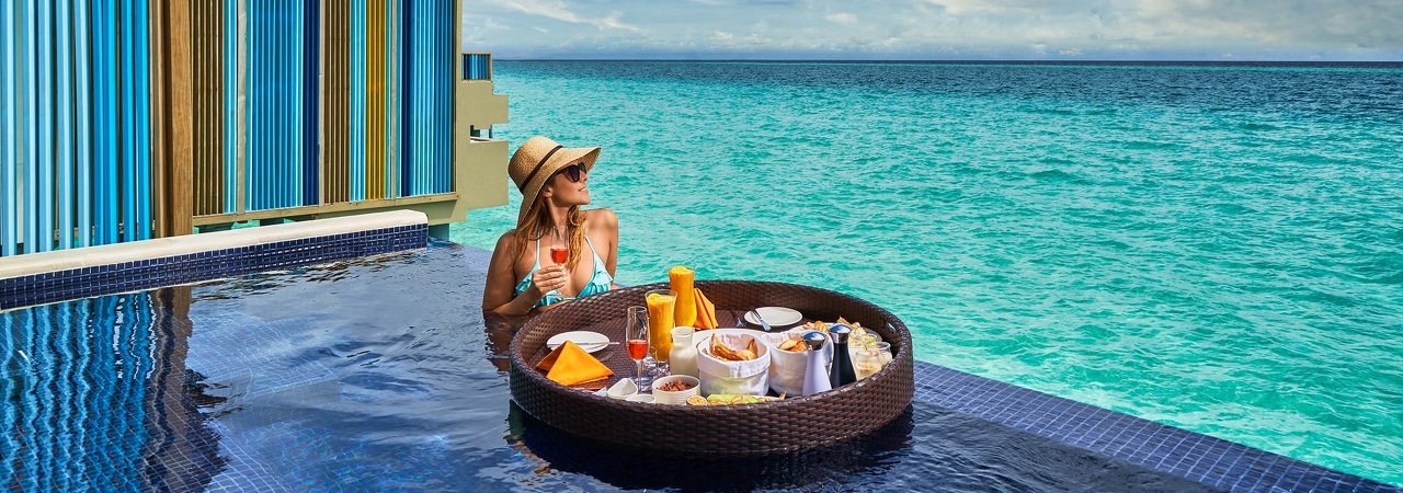 Hard Rock Hotel Floating Breakfast