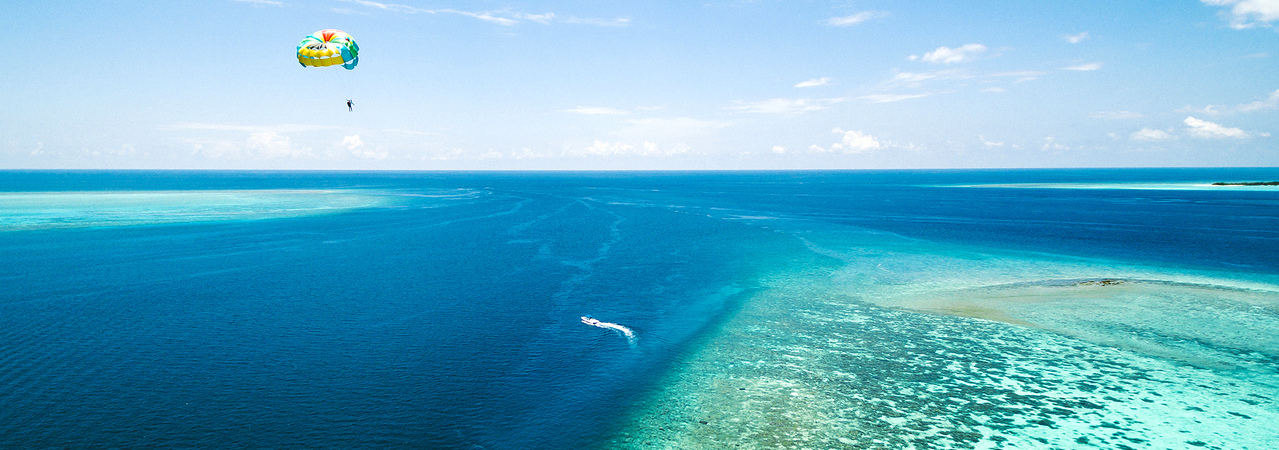 Huvafenfushi Paragliding