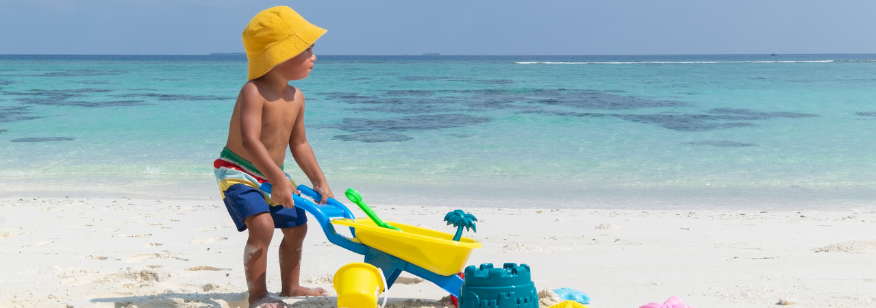 Ifuru Island Resort Maldives kid beach