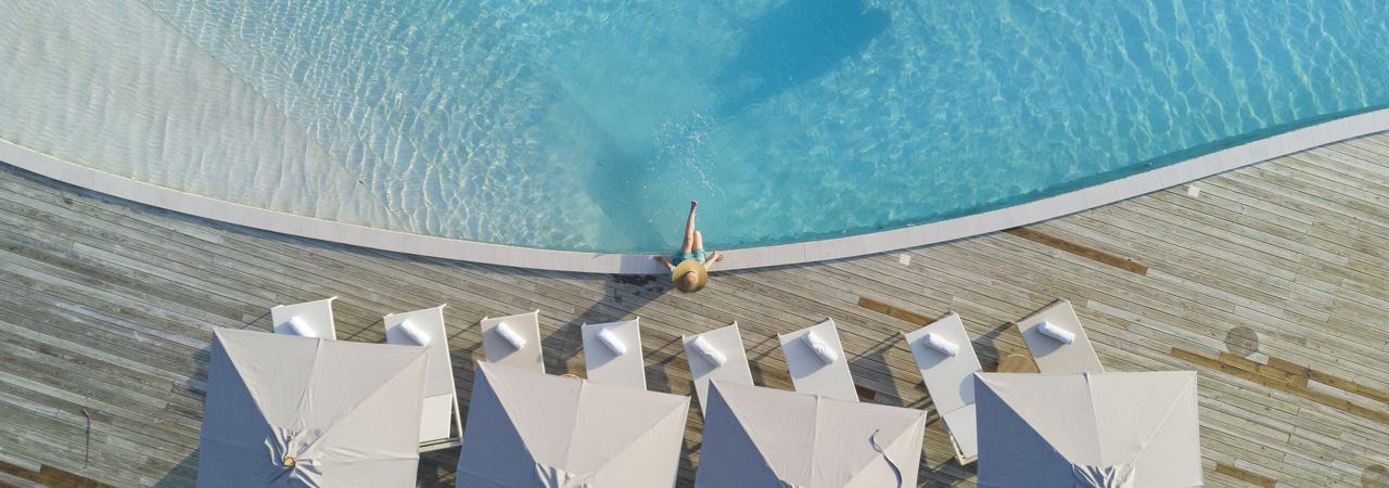 Ifuru Island Resort Maldives&nbsp;pool 3