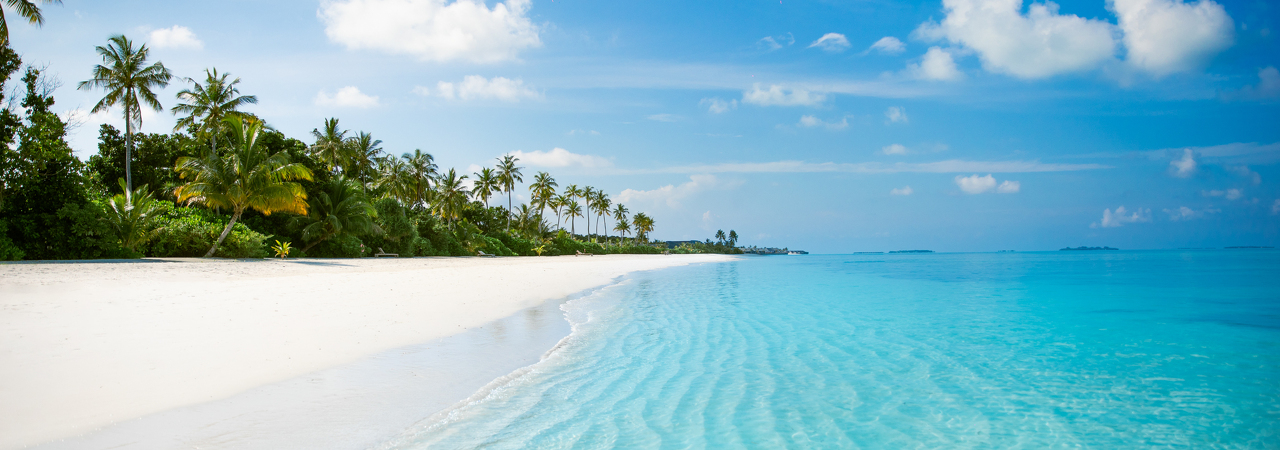 Jawakara resort Maldives beach lagoon sand sea ocean