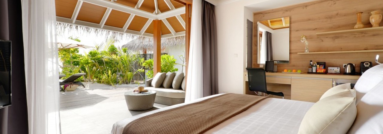 Kandolhu Maldives Jacuzzi Beach Villa