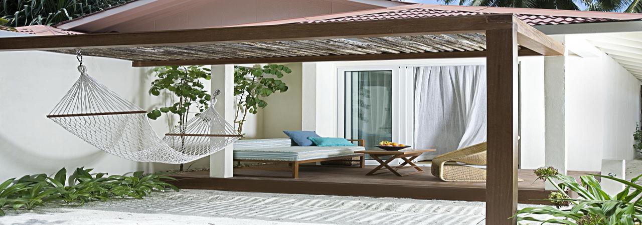 kandooma beach view villa