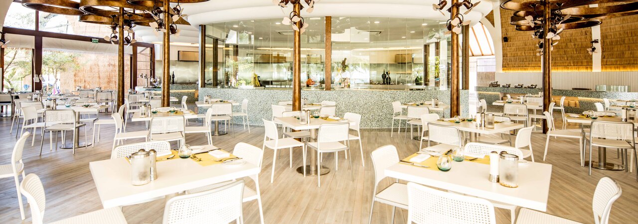 Holiday Inn Kandooma Café