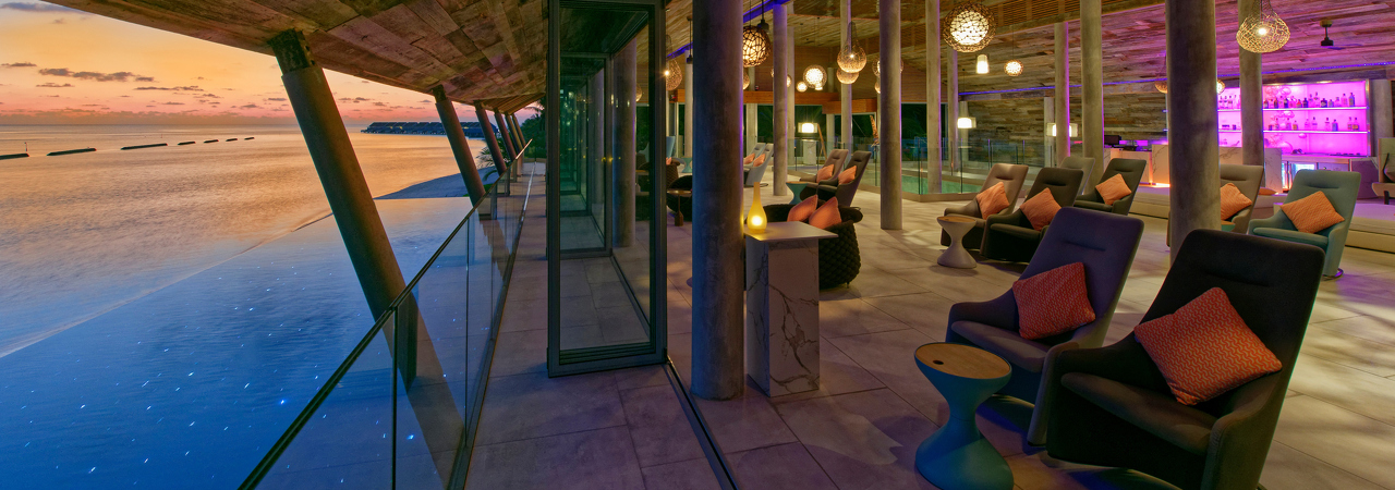 Kuramathi Resort Maldives Champagne Lounge
