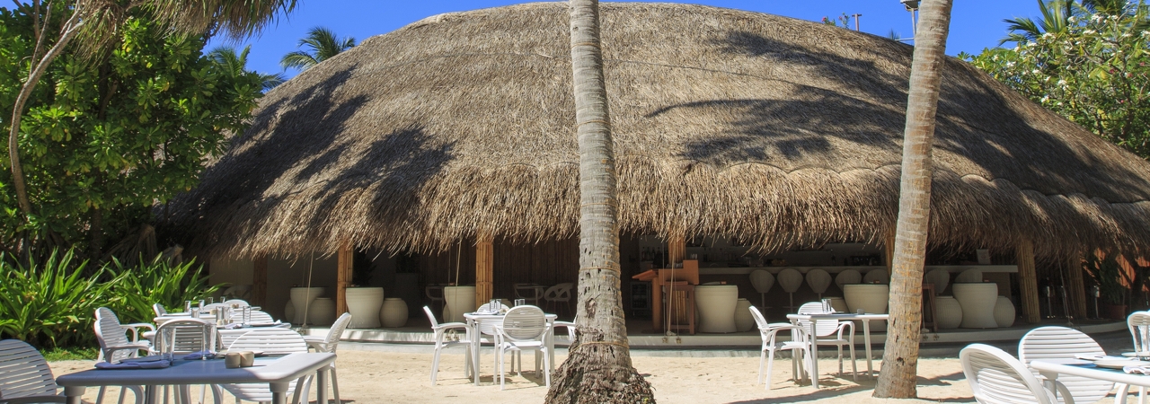 Kuramathi Resort Maldives Palm restaurant
