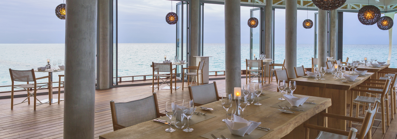 Kuramathi Resort Maldives The Reef restaurant 2