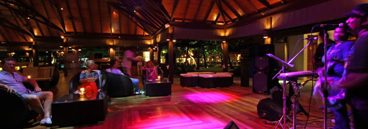 live music kurumba maldives