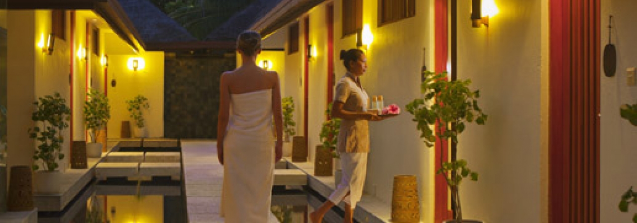 Kurumba Island Resort Maldives Spa in the evening