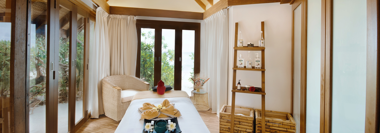 Makunudu Island resort maldives Spa