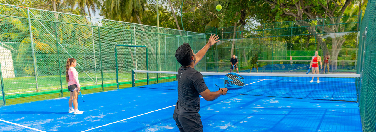 Meeru Island Resort Maldives padel tennis