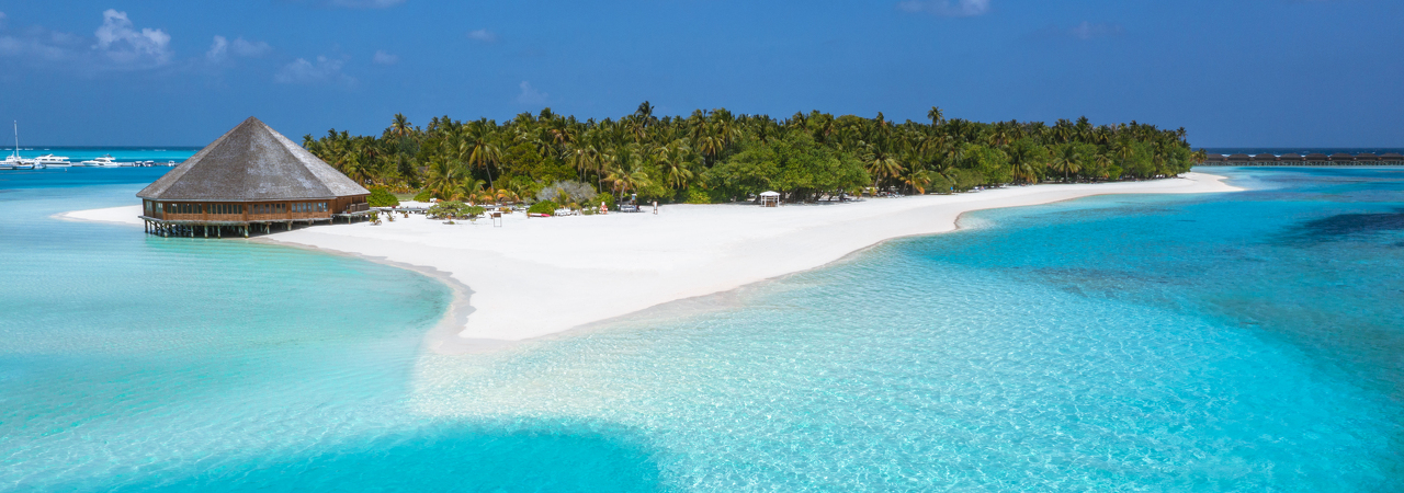 Meeru Island Resort Maldives lagoon