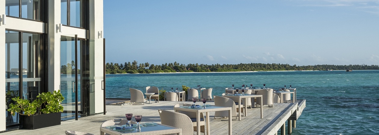 Niyama Edge Restaurant Decking