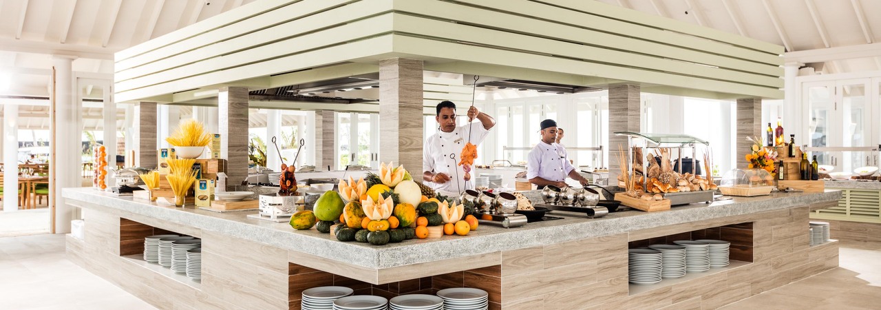 The Sun Siyam Olhuveli resort Maldives malaafa restaurant 2