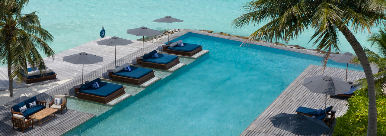 The Halcyon Private Isles Maldives swimming pool