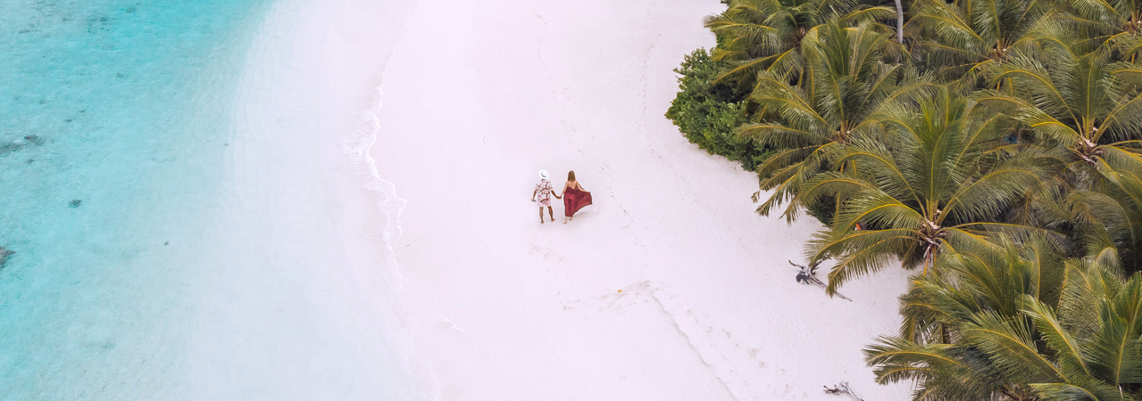 The Halcyon Private Isles Maldives beach