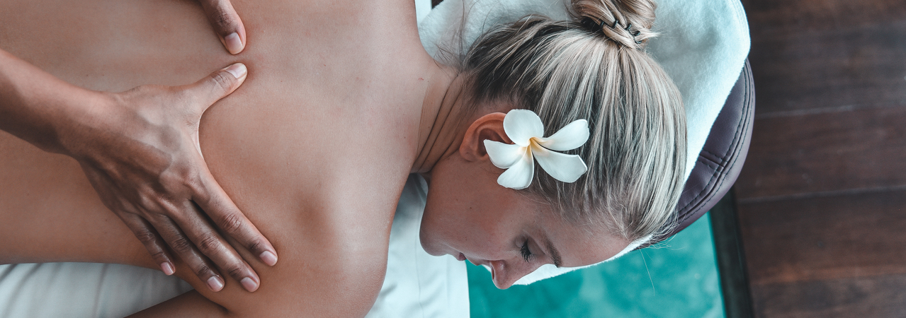 The Halcyon Private Isles Maldives spa treatment massage