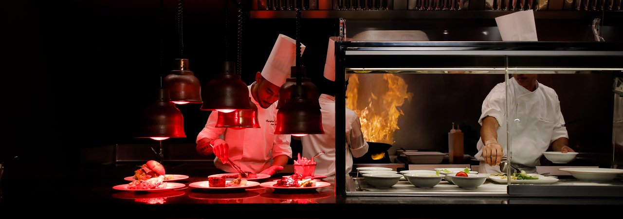 Riu Atoll Maldives resort steakhouse 3